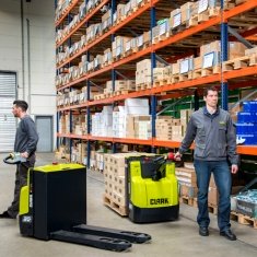 Elektrohubwagen im Mieteinsatz Elektrohubwagen im Mieteinsatz