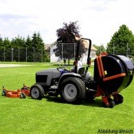 Gras- und Laubsauger mit 1200 oder 1500 Liter Falle