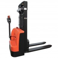 Elektro Stapler, Tragkraft 1,5to, Hubhöhe 2500mm