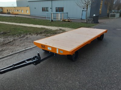 11000256 - Industrieanhänger 10 to